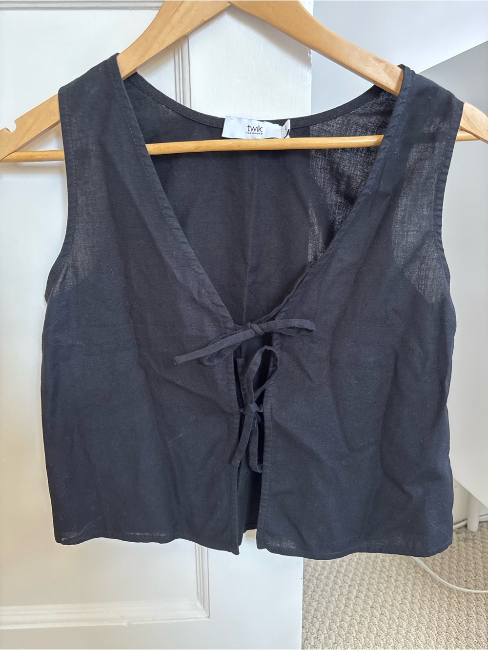 twik Black Sleeveless V-Neck Shell